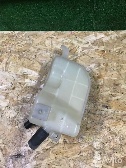 Бачок расширительный Toyota Corolla ZRE151 1ZR
