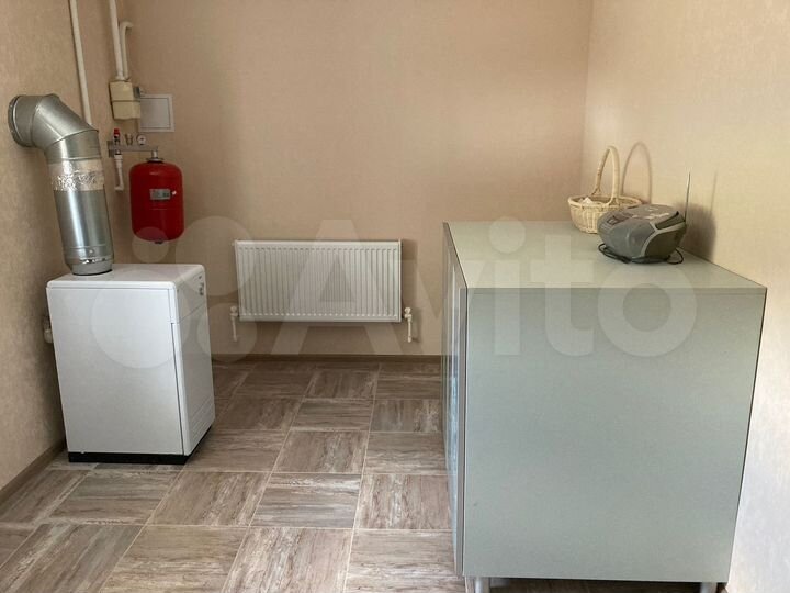 Дом 242,1 м² на участке 6,4 сот.