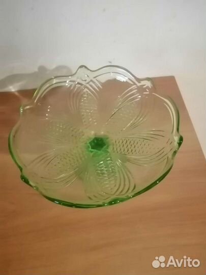 Ваза для фруктов цветное стекло