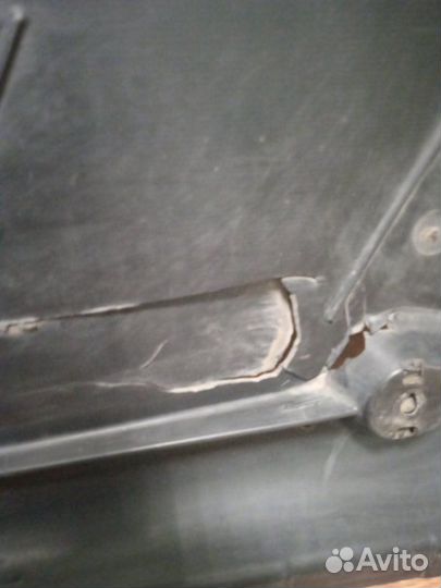 Защита днища кузова левая Volkswagen Polo хетчбек