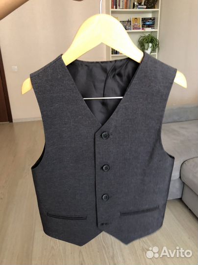 Жилетка для мальчика школьная 122