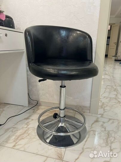 Стул для визажиста бровиста