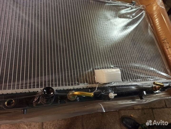 Радиатор охлаждения Honda