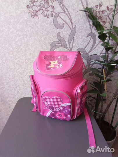 Рюкзак школьный для девочки 1 класс