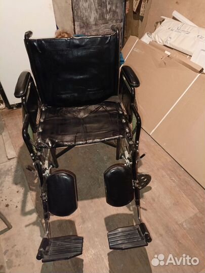 Матрац противопролежневый, коляска, памперсы