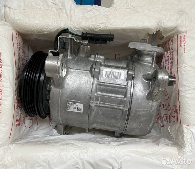 Компрессор кондиционера Cadillac Escalade Tahoe