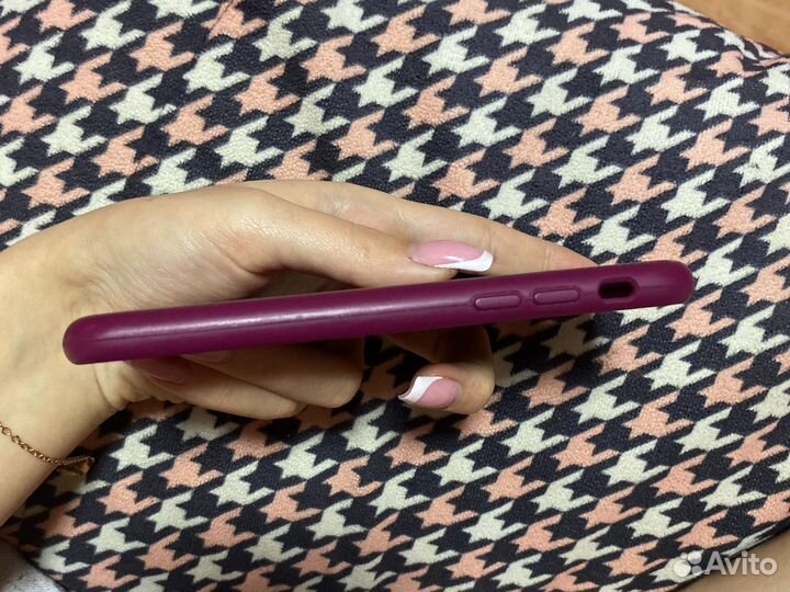 Чехол на iPhone 8