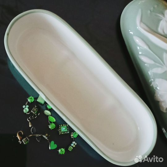 Шкатулки, футляр для зубных щёток, фарфор