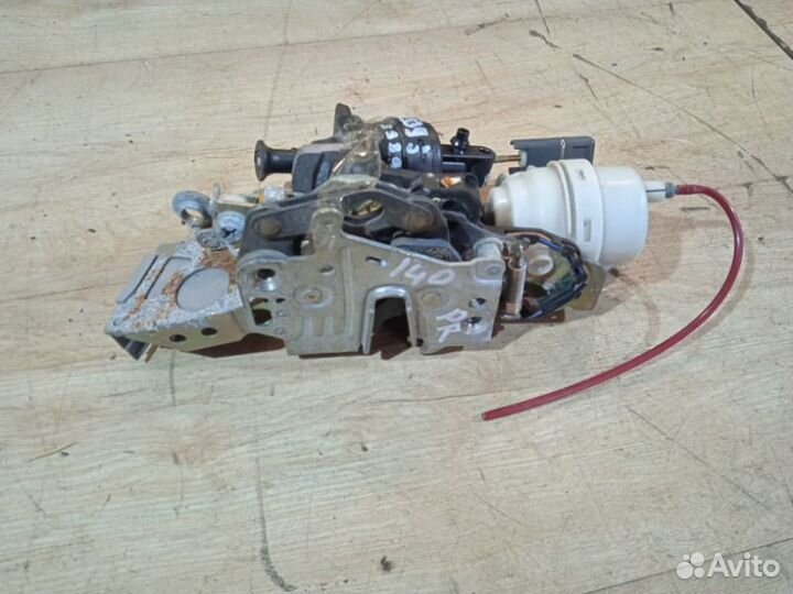 Замок двери Mercedes-Benz S-Class W140 5.0 1992