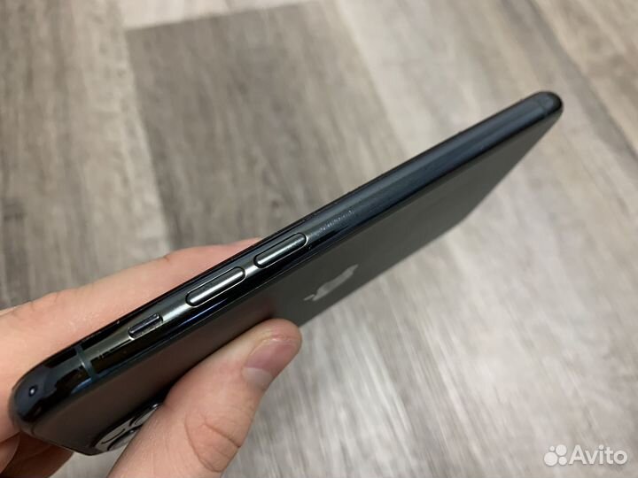 iPhone 11 Pro, 64 ГБ