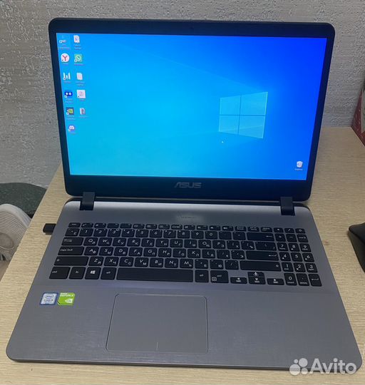 Ноутбук asus