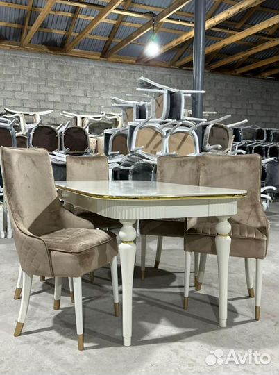 Кухонный стол. Доставка по всей России