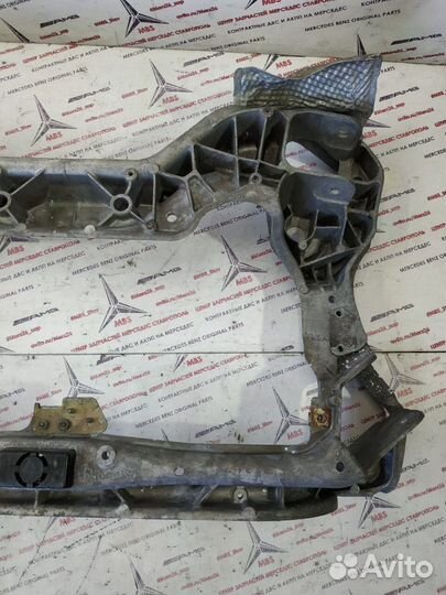 Подрамник передний w203 Mercedes