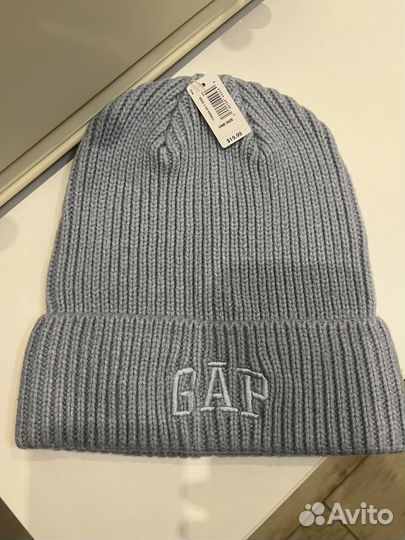 Шапка женская GAP