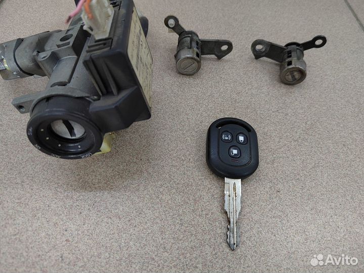 Замок зажигания Chevrolet Lacetti 96456677