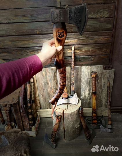 Топор кованый Лапа Велеса ручная работа