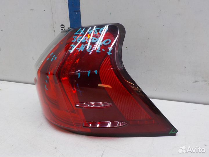 Фонарь задний правый наружный Lexus LX 450 2015