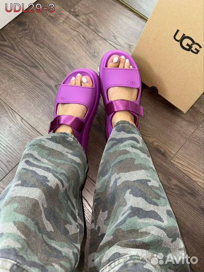 Сандалии. UGG