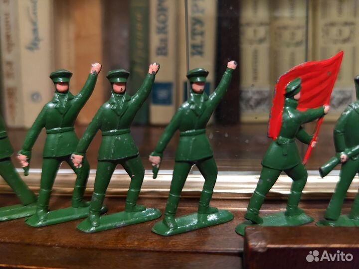 Солдаты революции