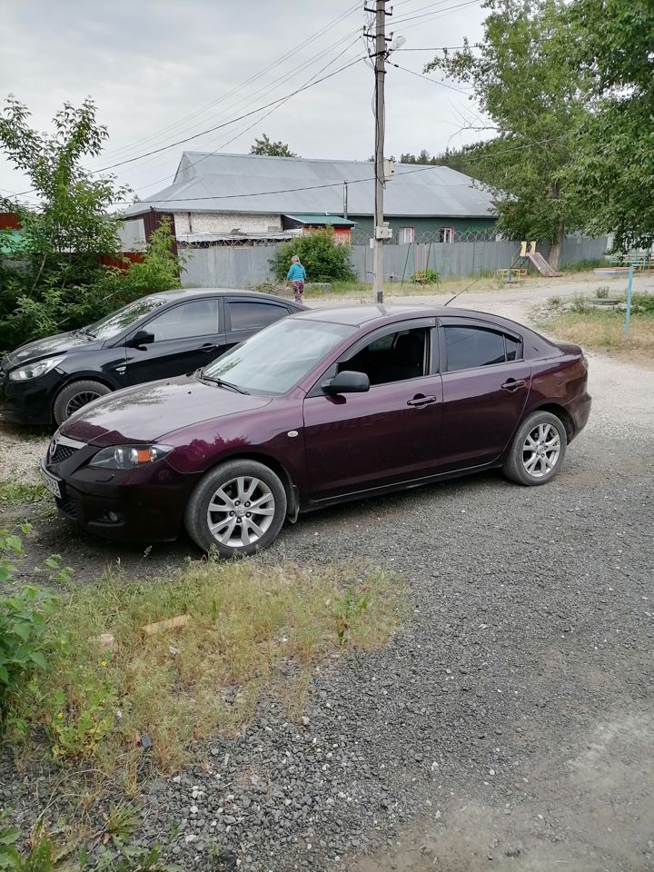 Mazda 3: фото владельца