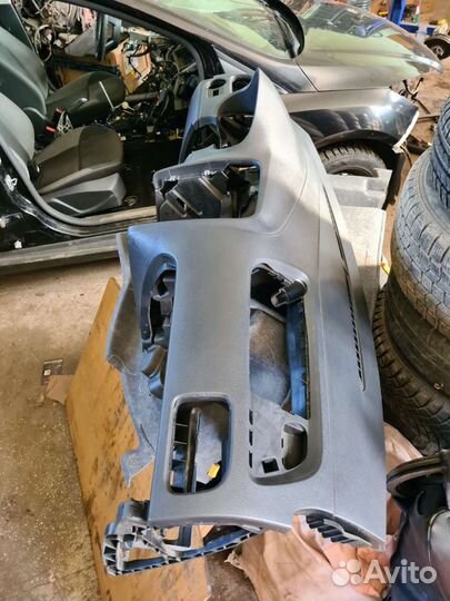 Торпеда Volkswagen Polo 2013