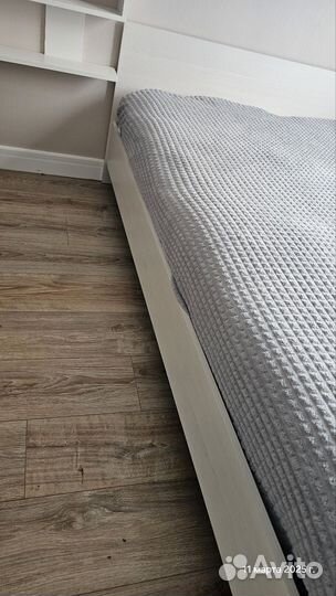 Кровать двухспальная с матрасом 160 200