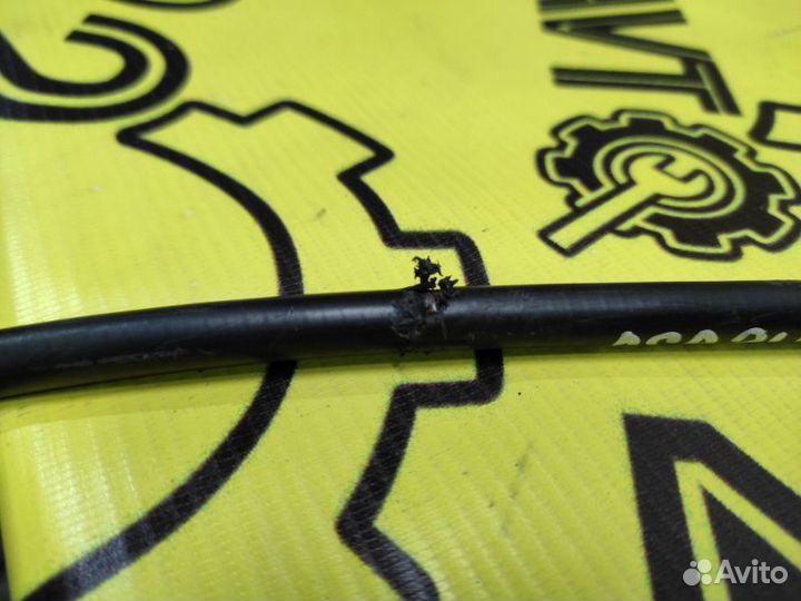 Трос стояночного тормоза задний левый Toyota Rav4