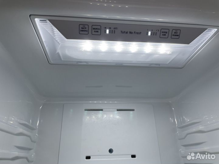 Холодильник двухкамерный LG