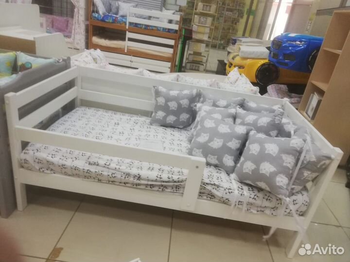 Детская кровать домик