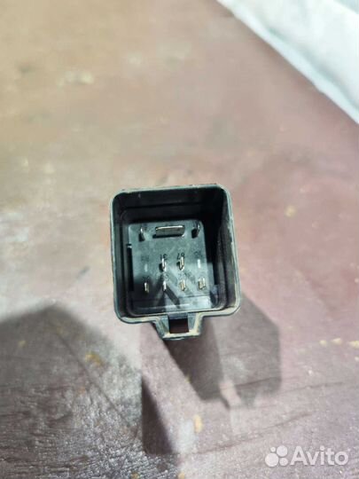 Блок управления свечей накаливания Skoda Superb 2