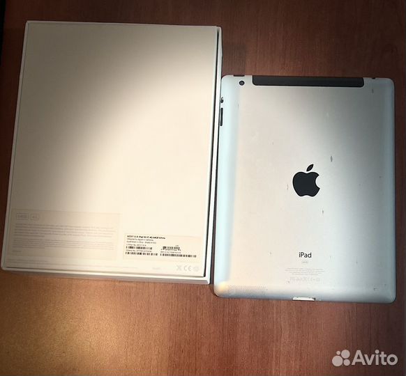 Apple iPad 4G Wi-Fi 64 Гб Белый
