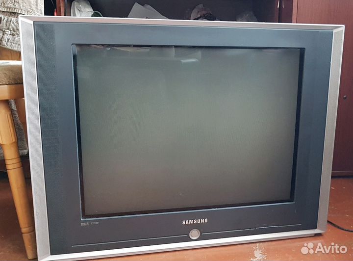 Телевизор samsung