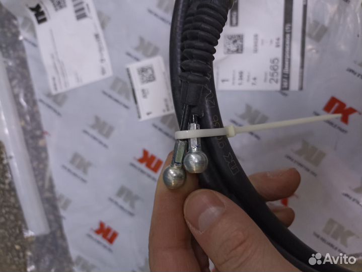 Трос стояночного тормоза Opel Astra