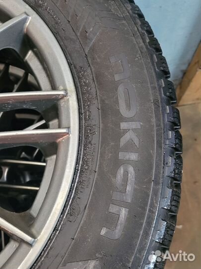 Комплект колёс с резиной Nokian 215/60 R16