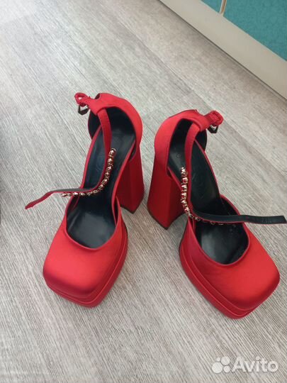 Продам туфли нарядные