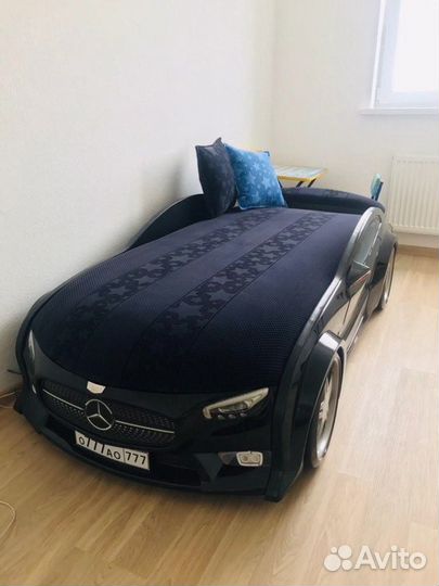 Детская кровать машинка