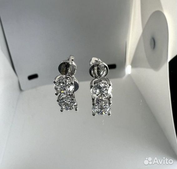 Серьги с природными бриллиантами 2.00 ct