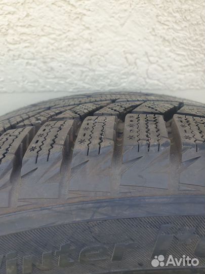 Hankook Winter I'Pike 215/55 R17