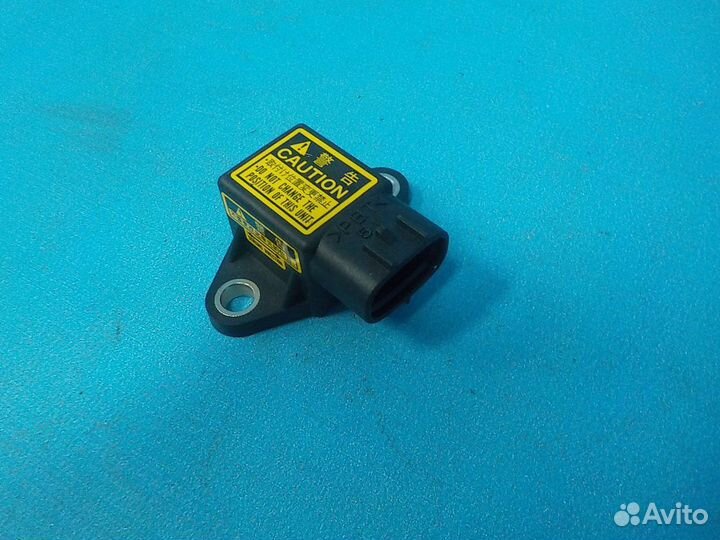 Датчик Air Bag toyota Rav 4 III (ACA30) 2006-2013