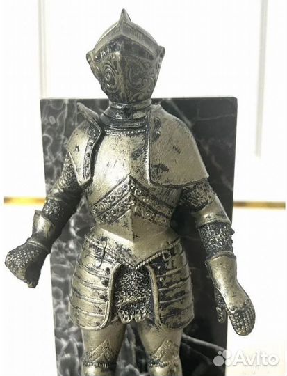 Статуэтка рыцарь мрамор подставки под чашки Англия