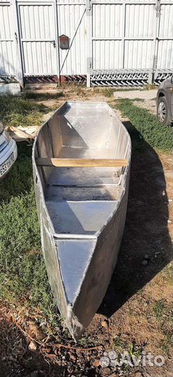 Лодка алюминиевая