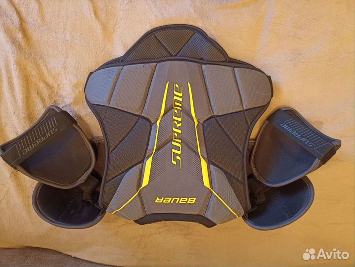 Нагрудник хоккейный bauer supreme s150