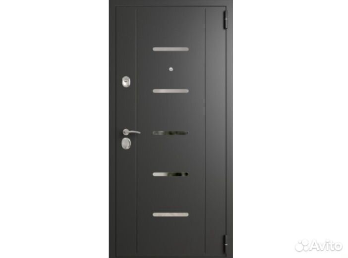 Дверь входная 