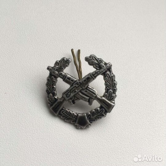 Геральдическая лилия,знак отличия