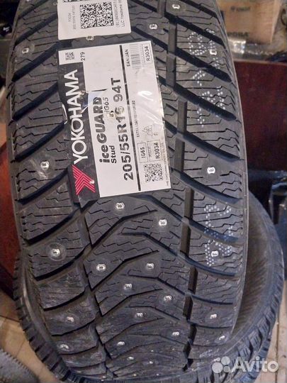 Pirelli Ice Zero 2 205/55 R16