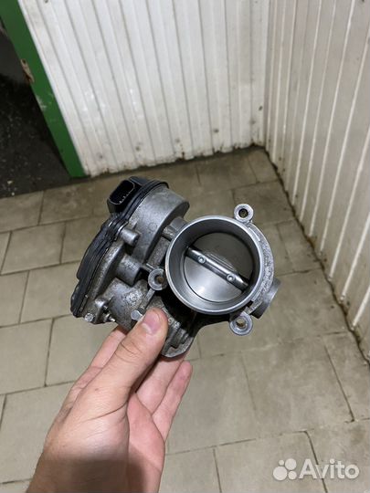 Дроссельная заслонка Приора