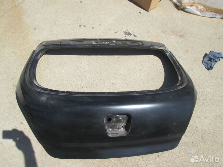 Крышка багажника купе KIA ceed 2008г20