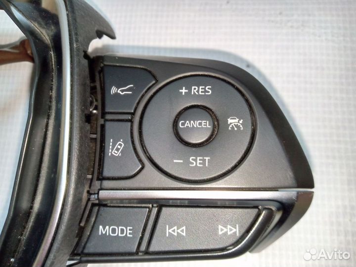 Toyota camry XV70 70 кнопки на руль 8425033500C4