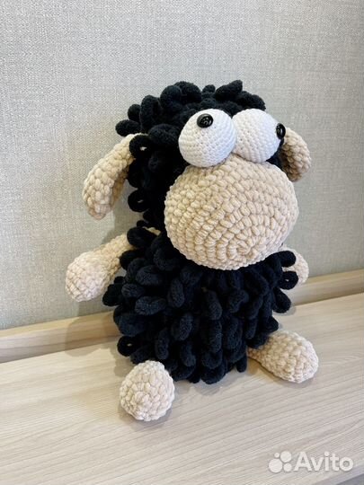Вязаная игрушка Барашек Шон