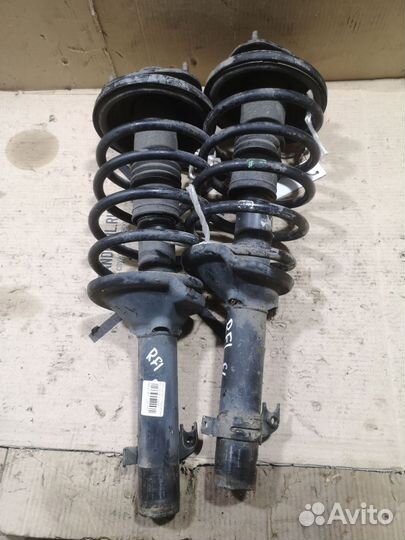 Передние стойки Honda Stepwgn RF1 B20B